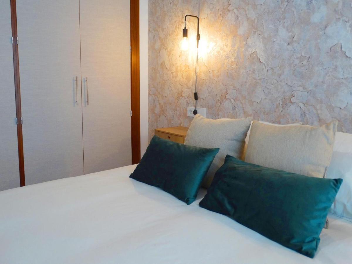 Ry Aparcamiento Incluido Junto A Catedral Ideal Parejas Seville Exterior photo